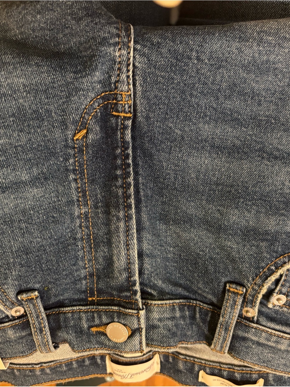 Universal Thread Women's Straight Leg Jeans in Medium Blue with Gold Stitching